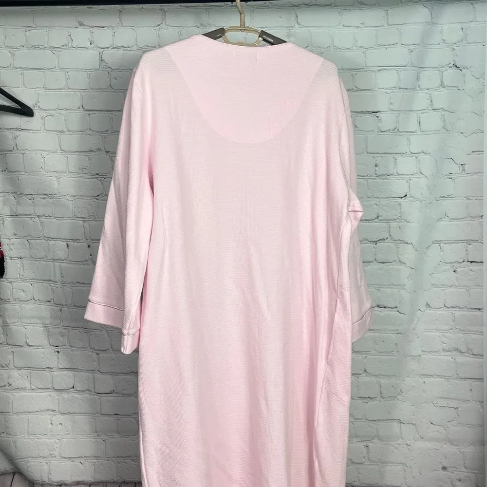 Miss Elaine Robe XL Pintucks  Embroidered Roses  Zip Up Long 48